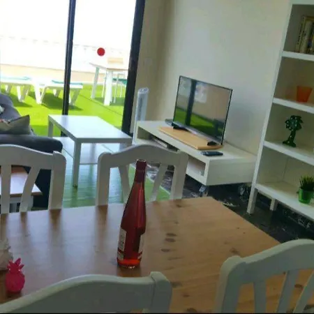 Great With Stunning Views Διαμέρισμα *